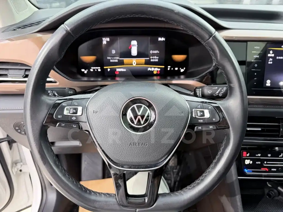 Volkswagen Tharu