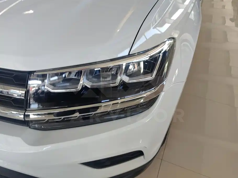 Volkswagen Tharu
