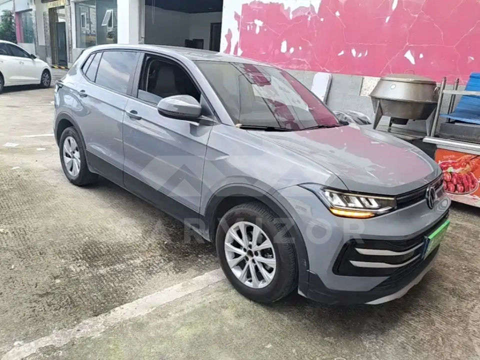 Volkswagen Tharu