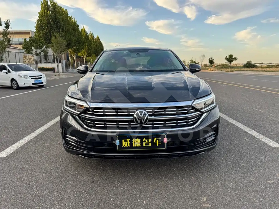 Volkswagen Sagitar