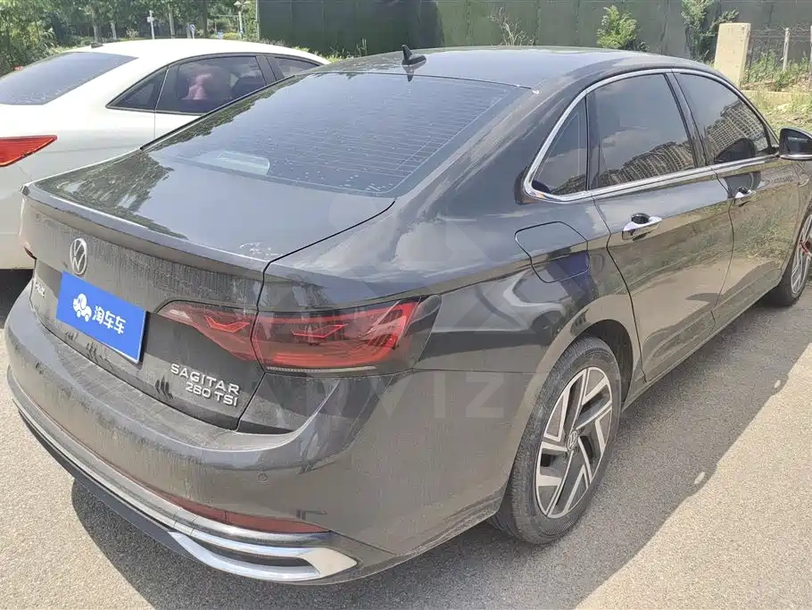 Volkswagen Sagitar