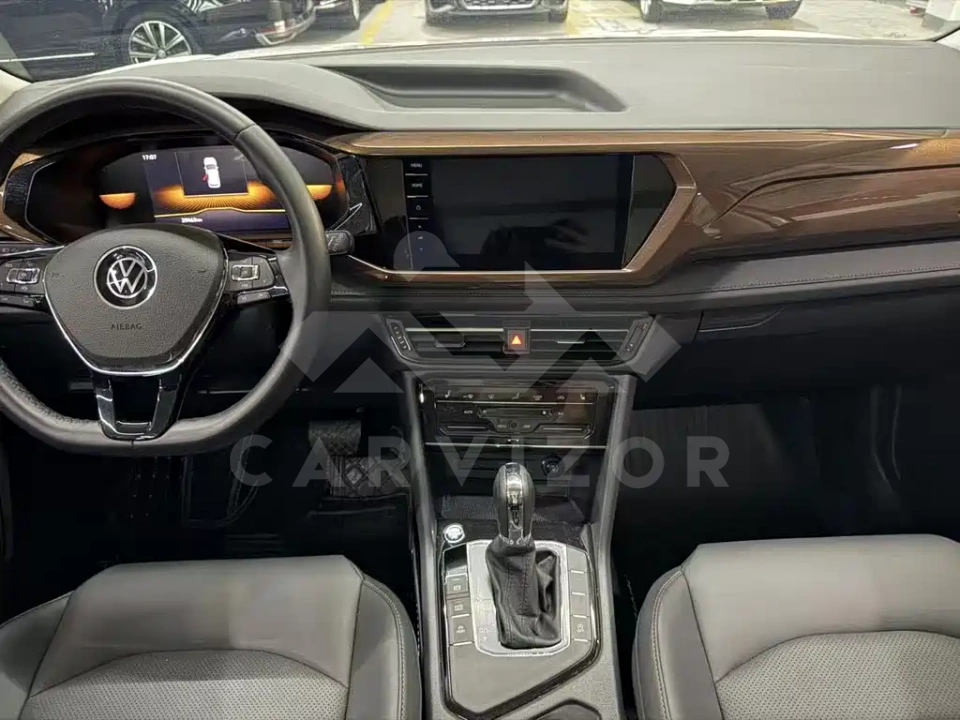 Volkswagen Tharu