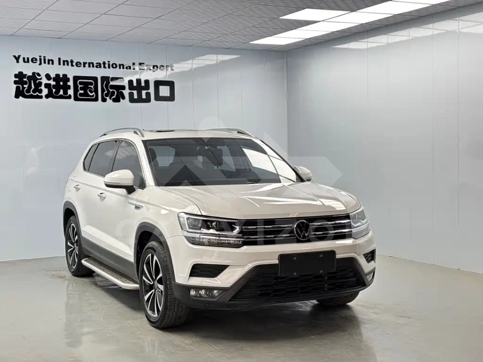 Volkswagen Tharu