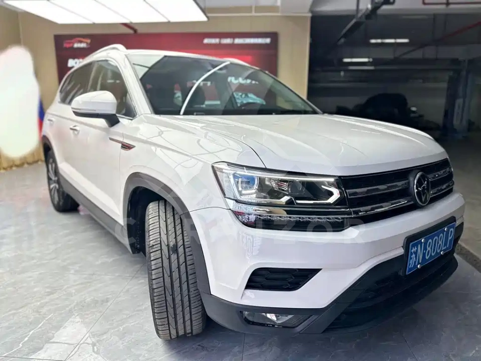 Volkswagen Tharu