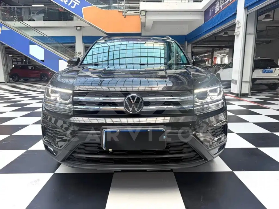 Volkswagen Tharu