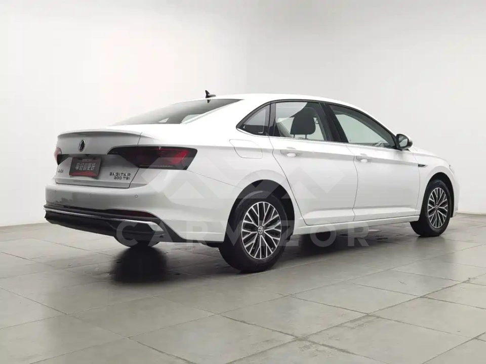 Volkswagen Sagitar