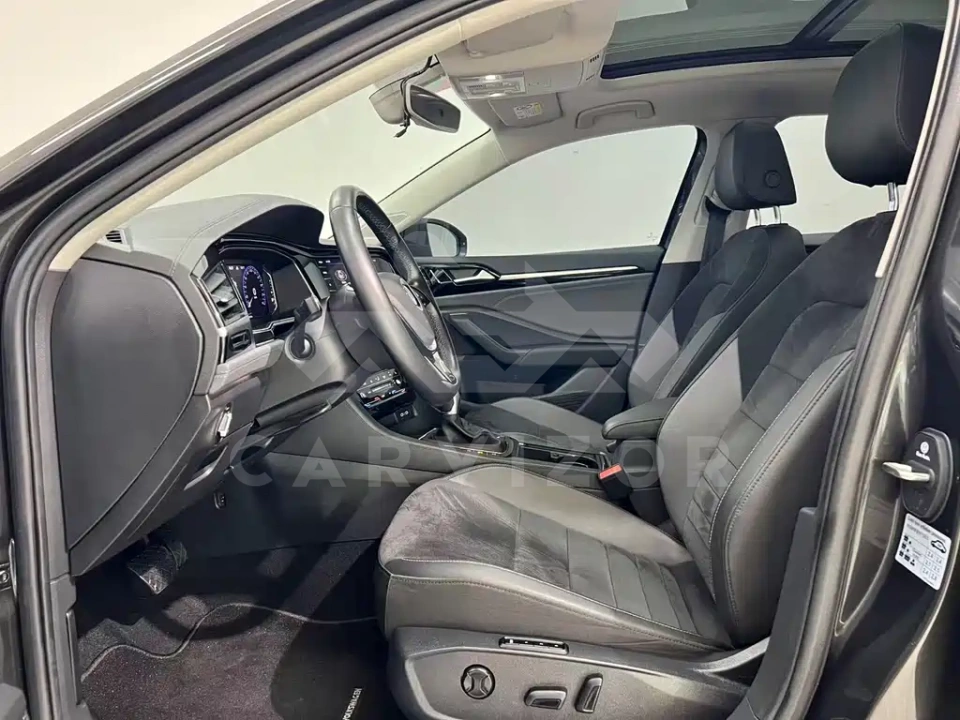 Volkswagen Sagitar