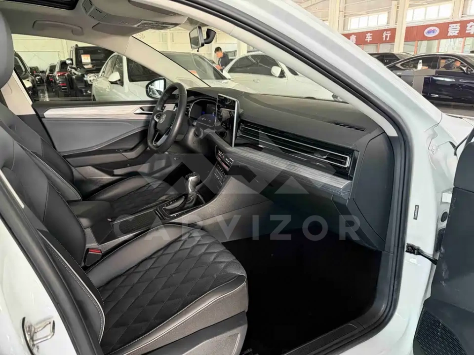 Volkswagen Sagitar