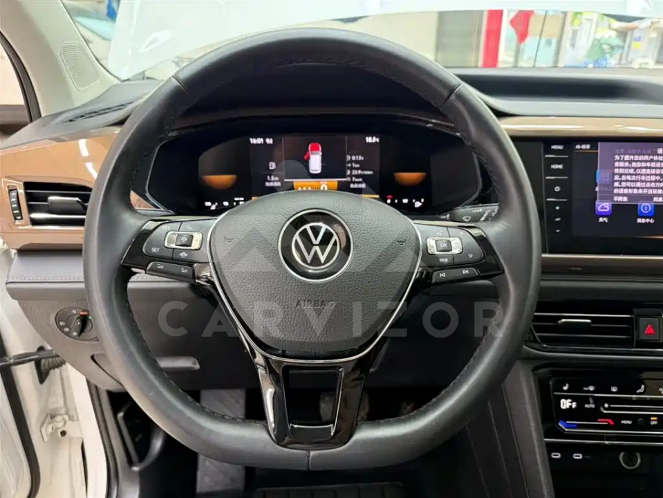 Volkswagen Tharu