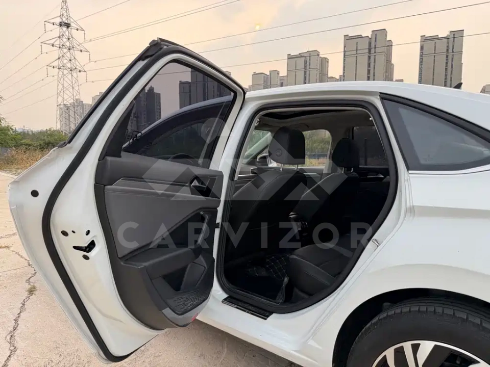 Volkswagen Sagitar