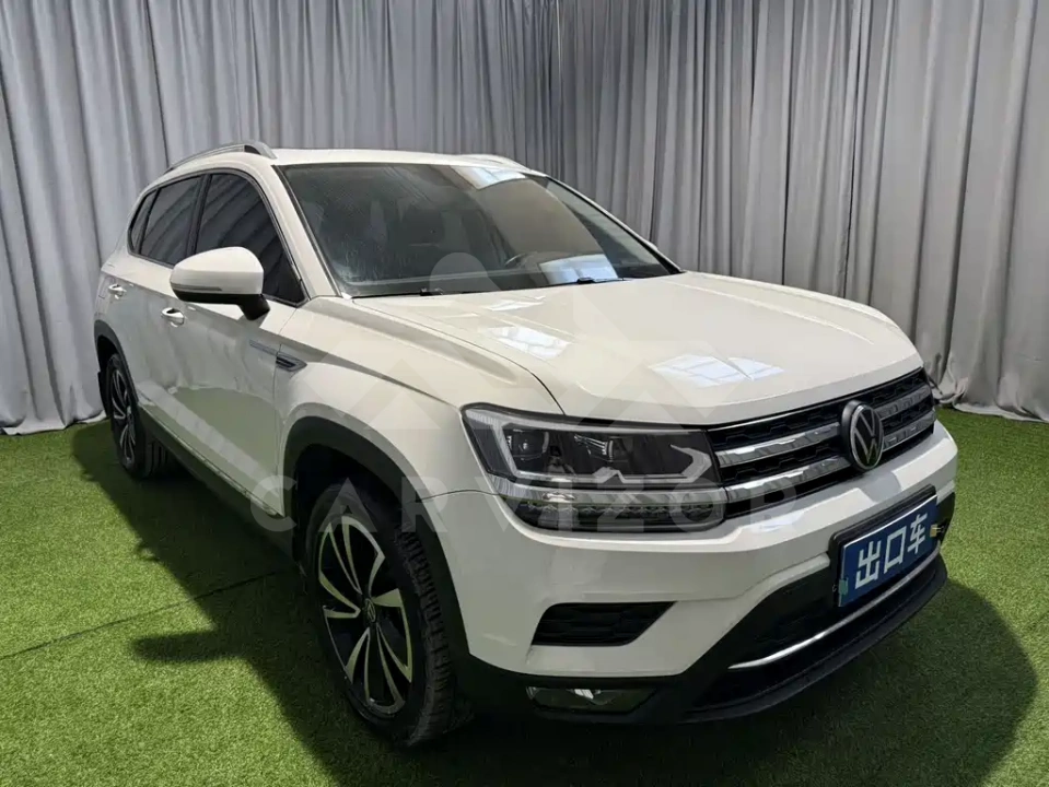 Volkswagen Tharu