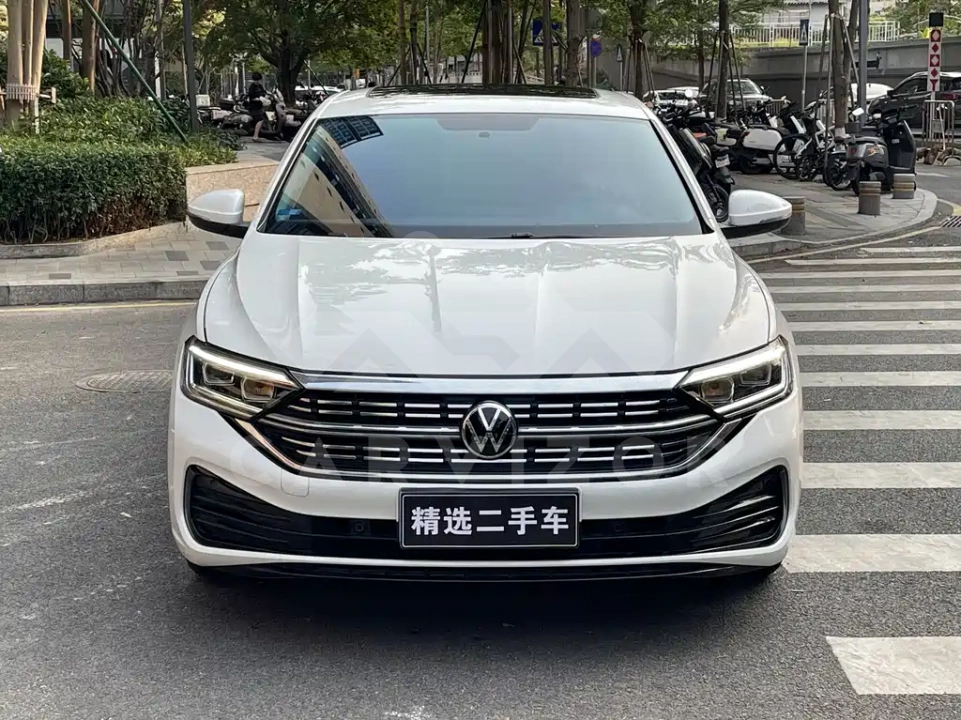 Volkswagen Sagitar
