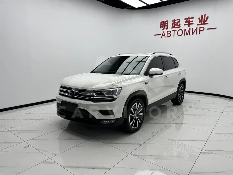 Volkswagen Tharu