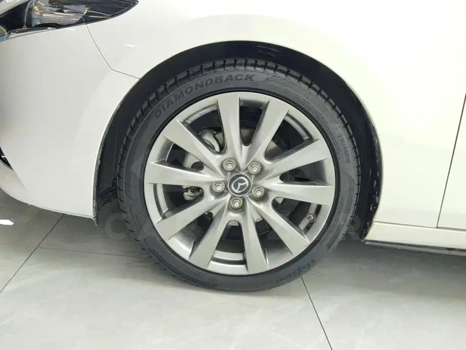 Mazda 3 Axela