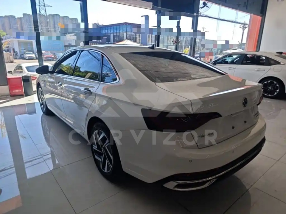 Volkswagen Sagitar