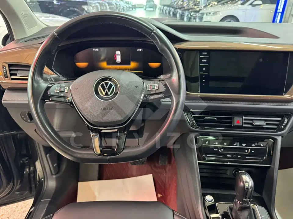 Volkswagen Tharu