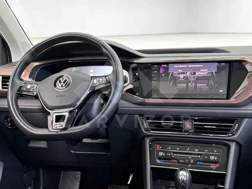 Volkswagen Tharu