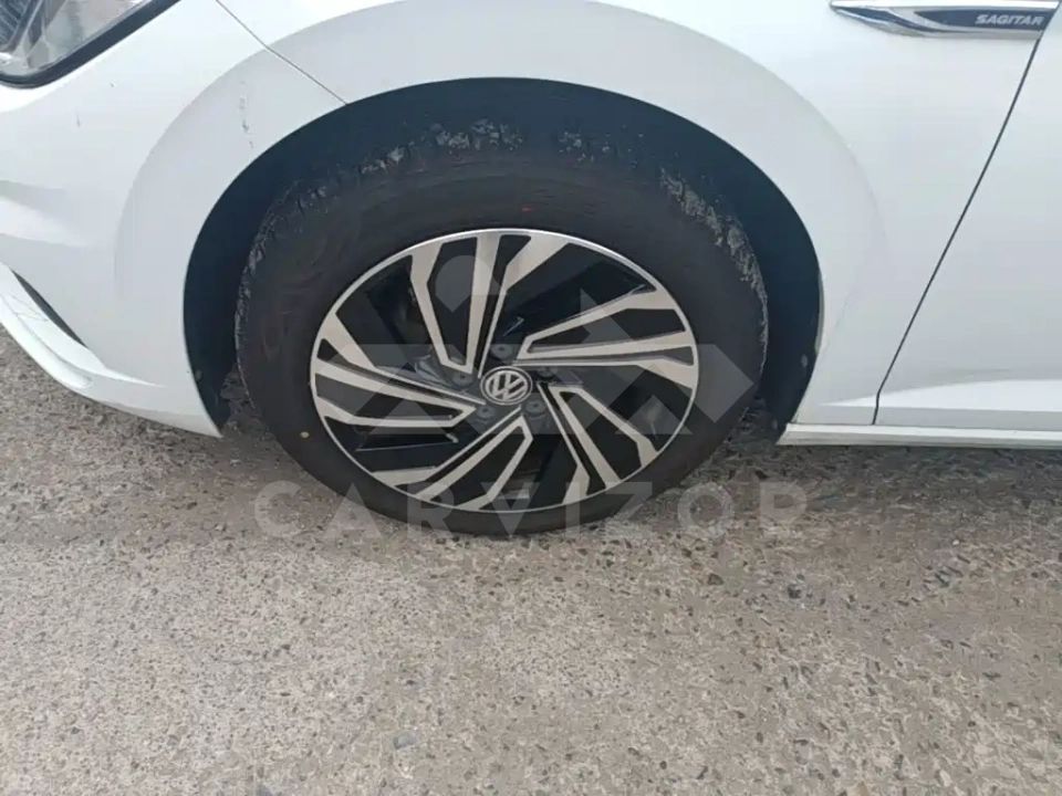 Volkswagen Sagitar