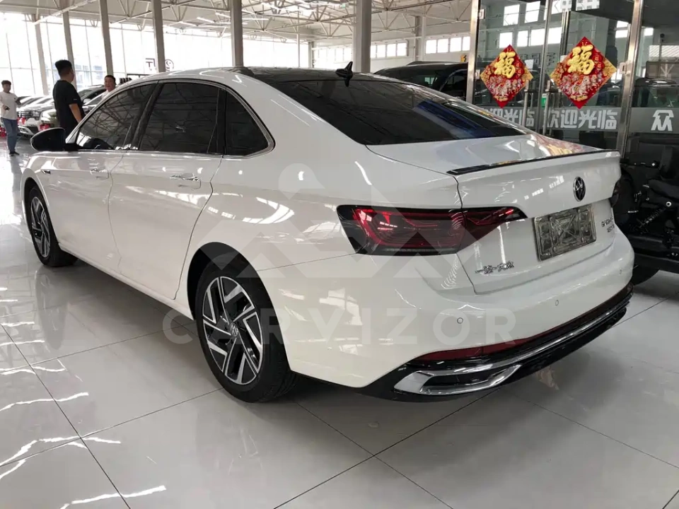 Volkswagen Sagitar