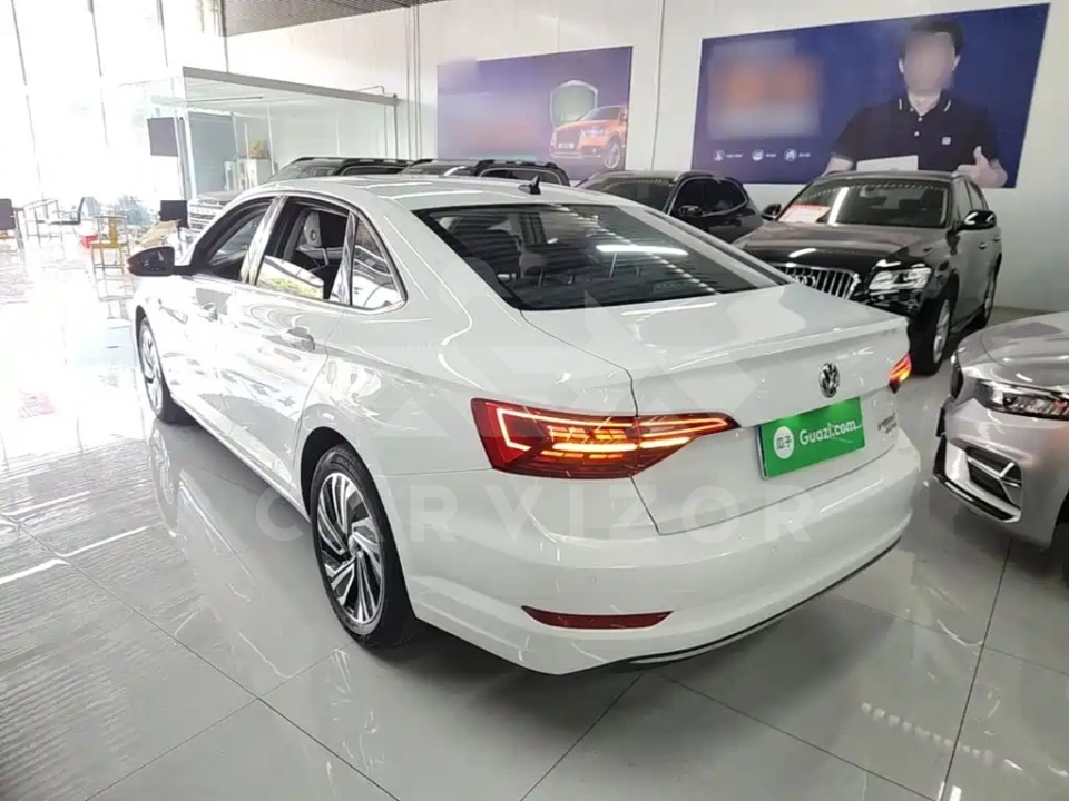 Volkswagen Sagitar