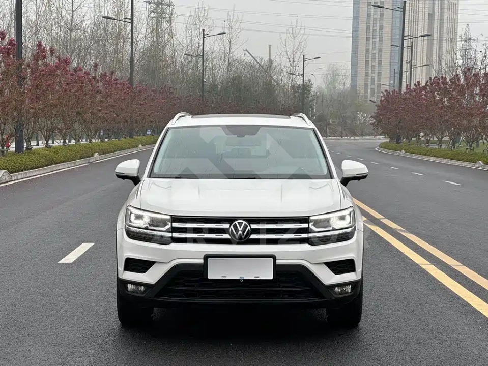 Volkswagen Tharu