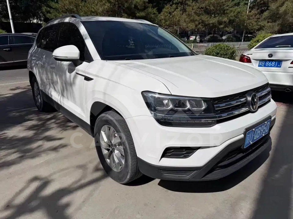 Volkswagen Tharu