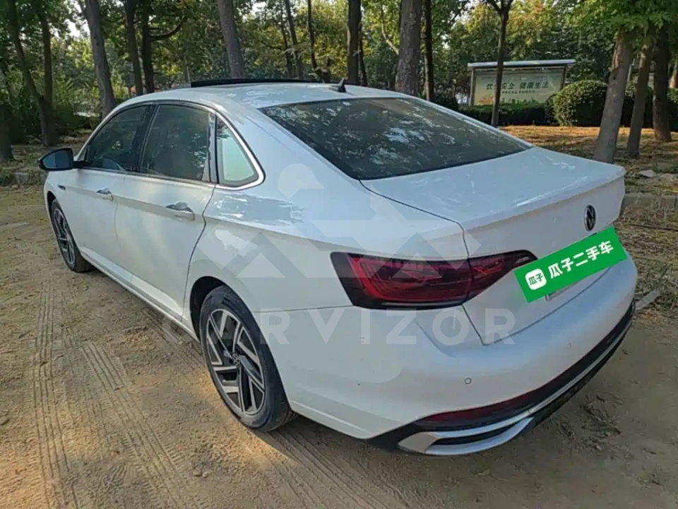 Volkswagen Sagitar