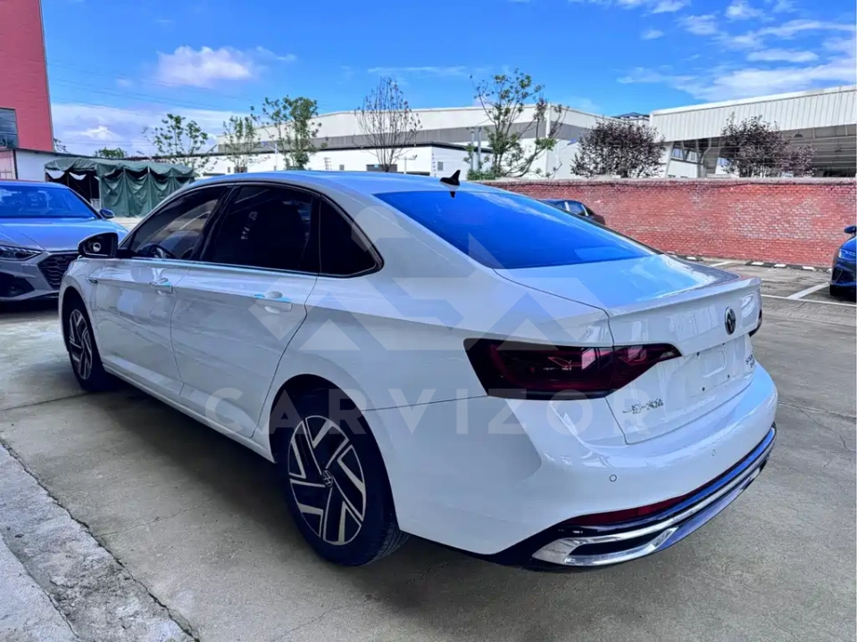 Volkswagen Sagitar