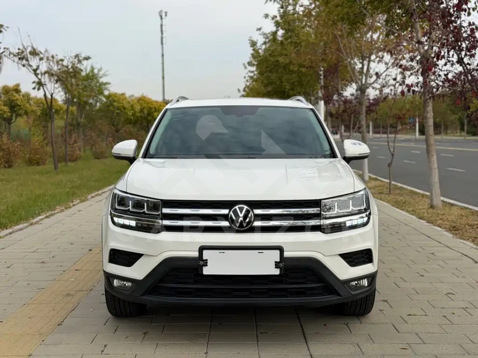 Volkswagen Tharu