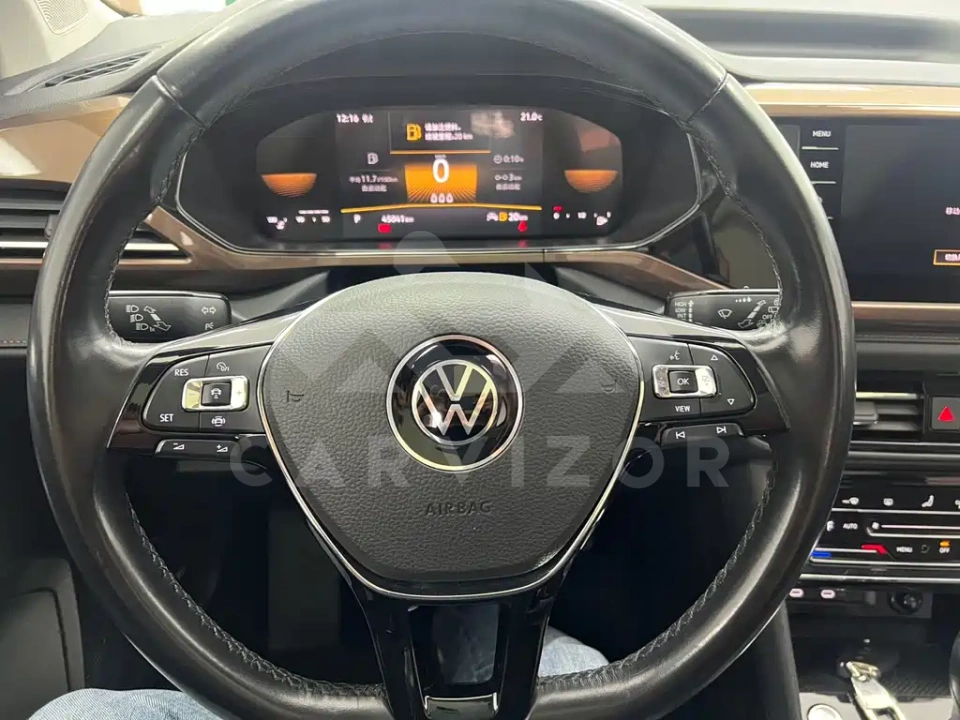 Volkswagen Tharu