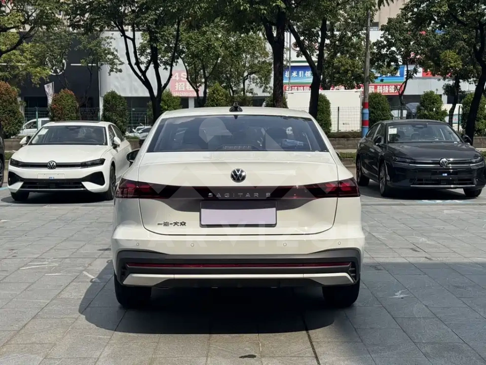 Volkswagen Sagitar