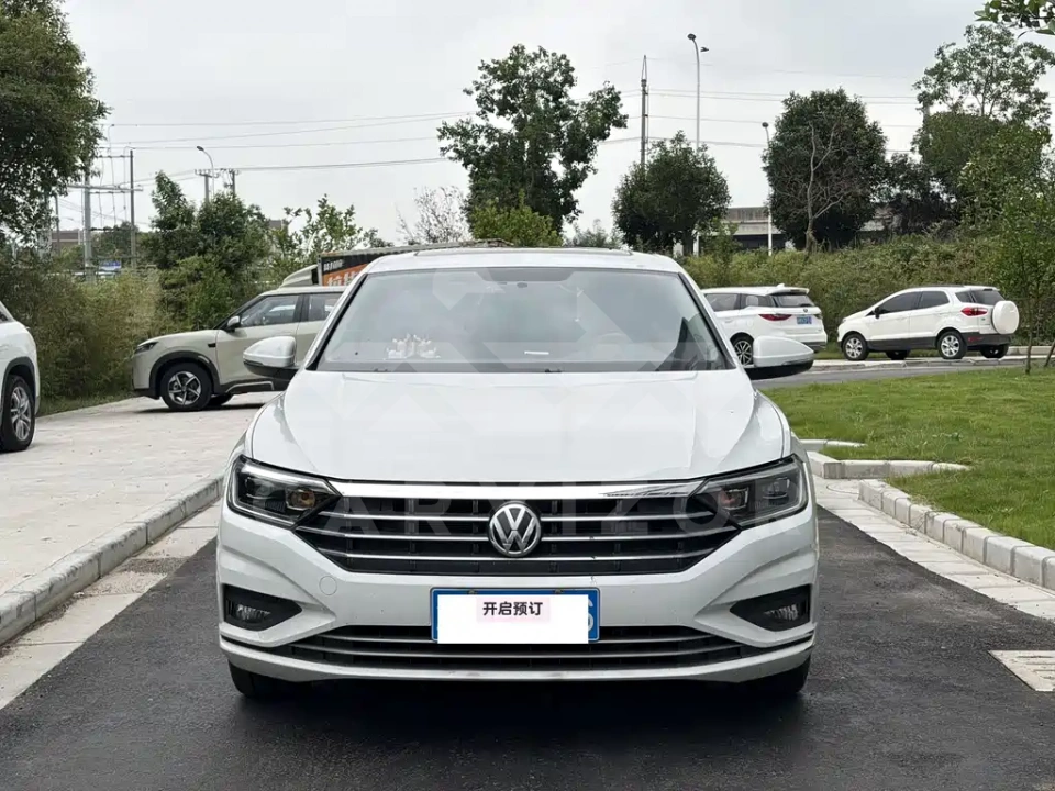 Volkswagen Sagitar