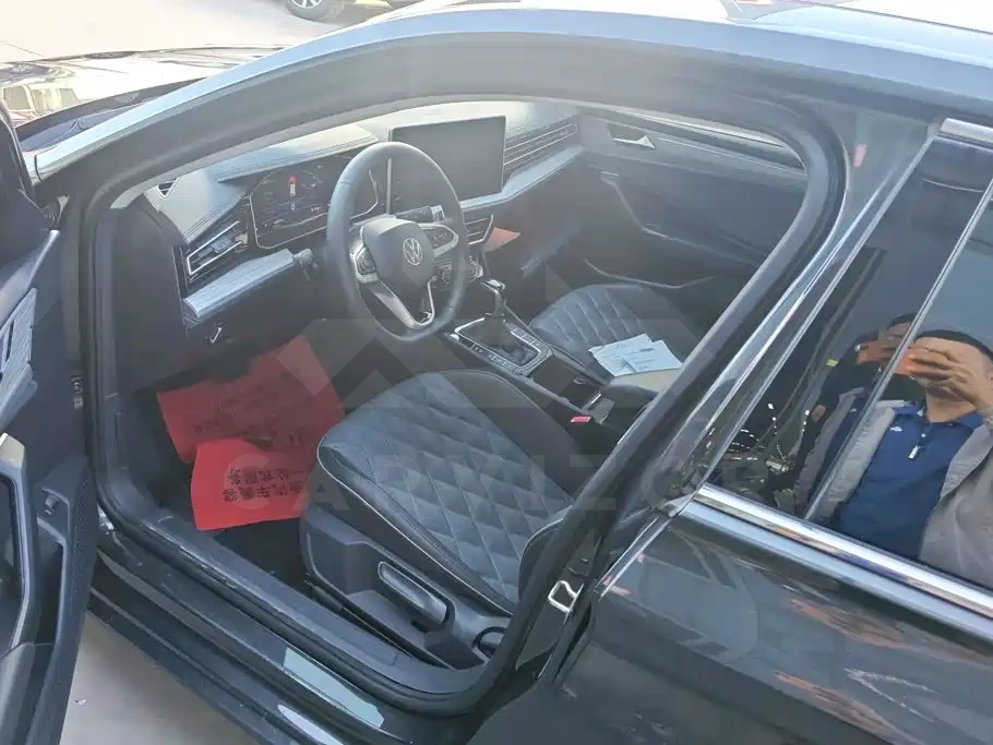Volkswagen Sagitar