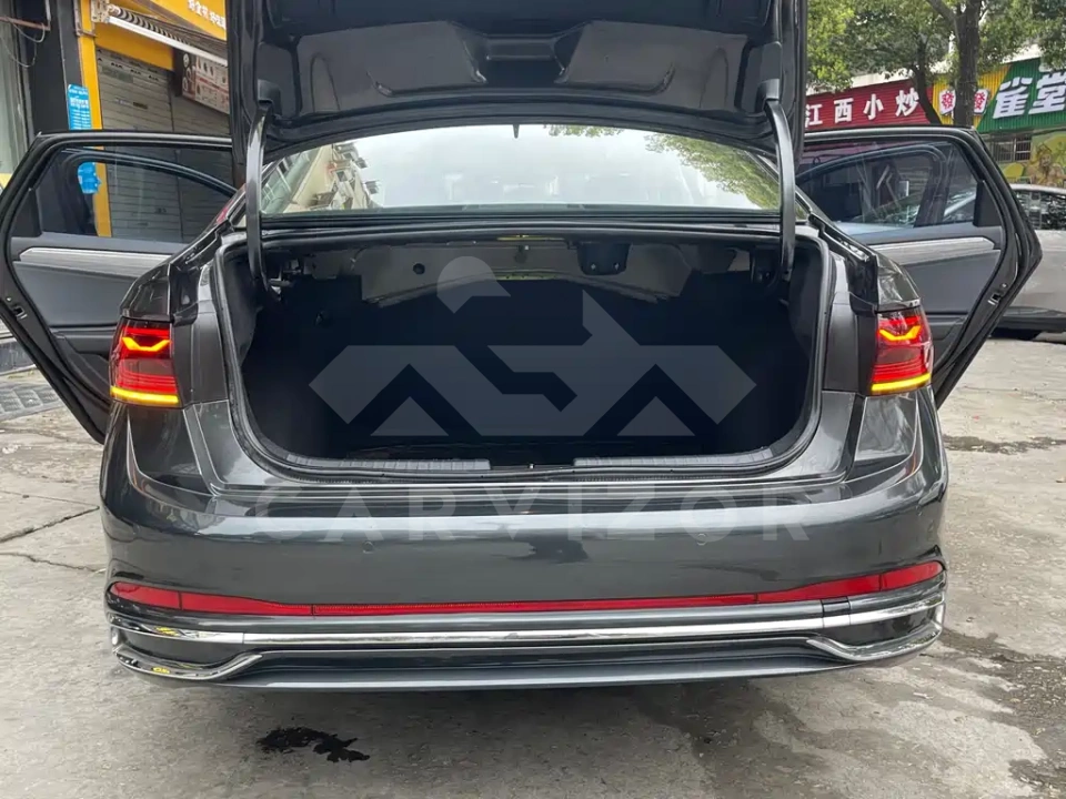 Volkswagen Sagitar