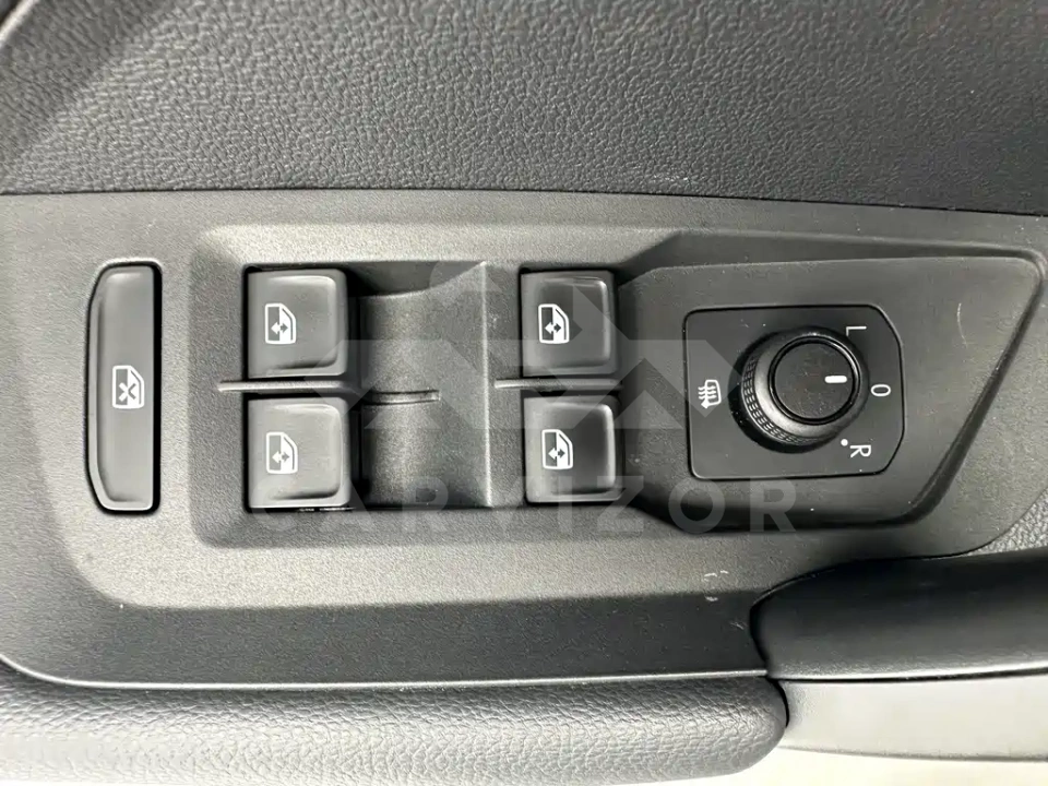 Volkswagen Tharu