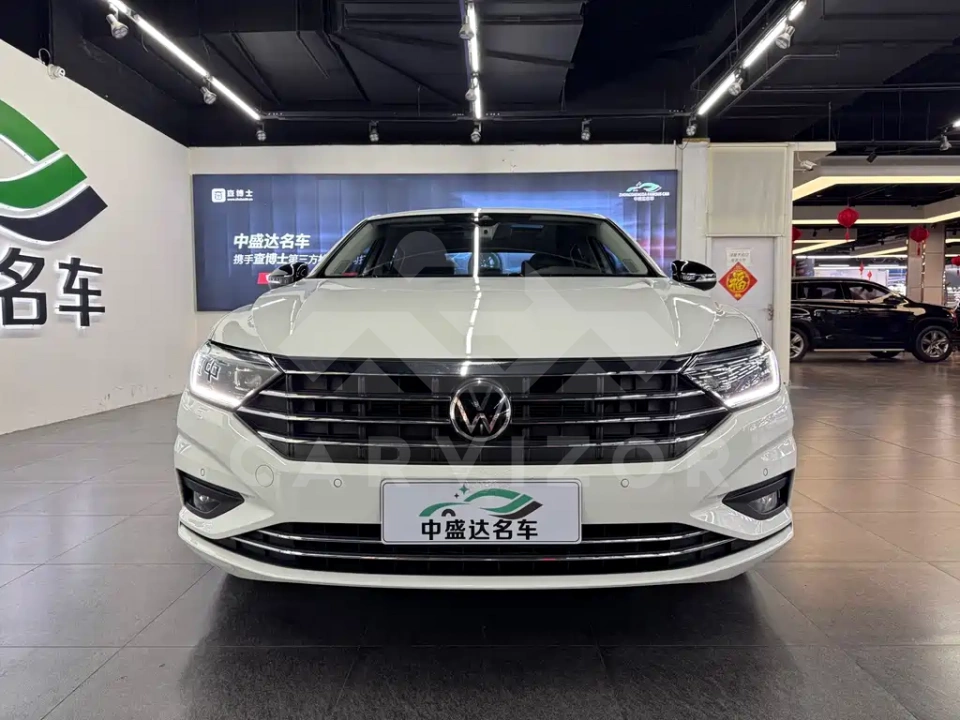 Volkswagen Sagitar