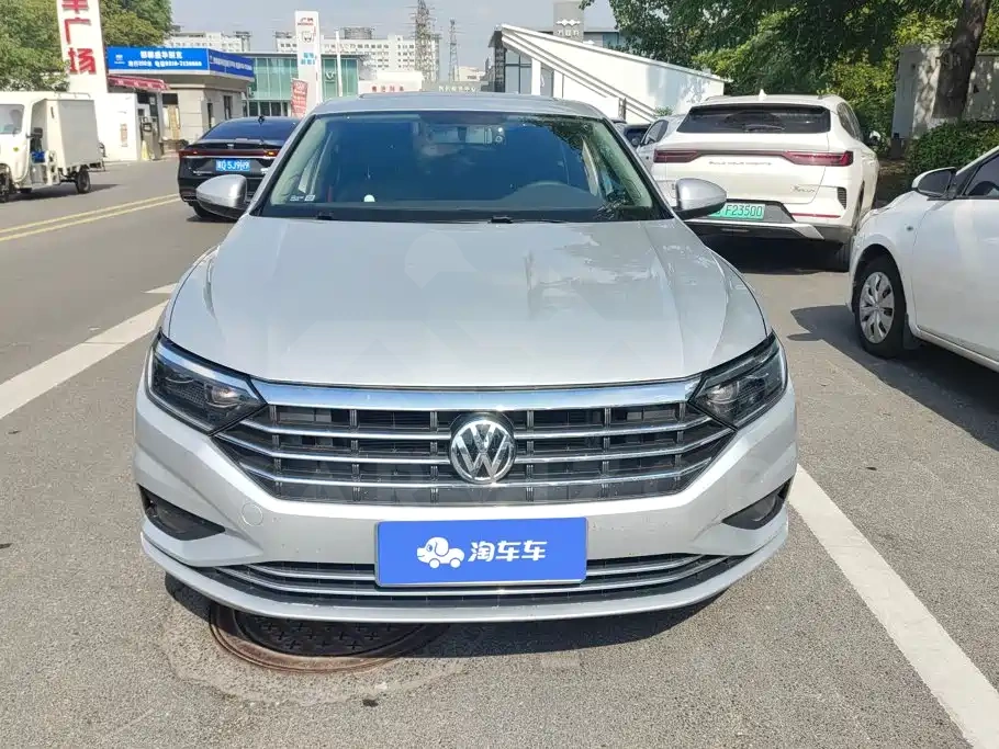 Volkswagen Sagitar