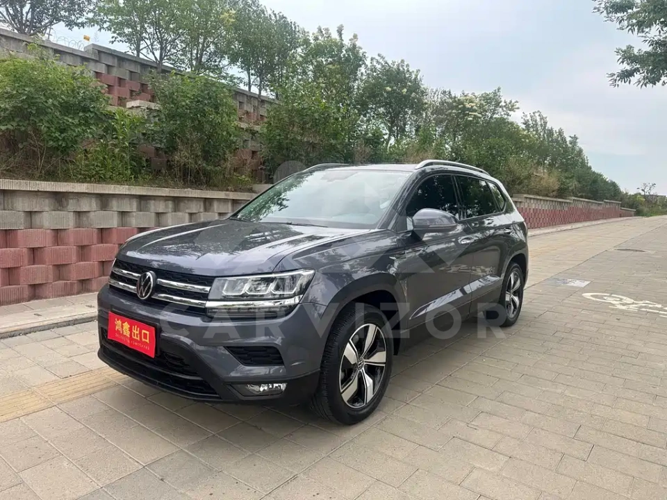 Volkswagen Tharu