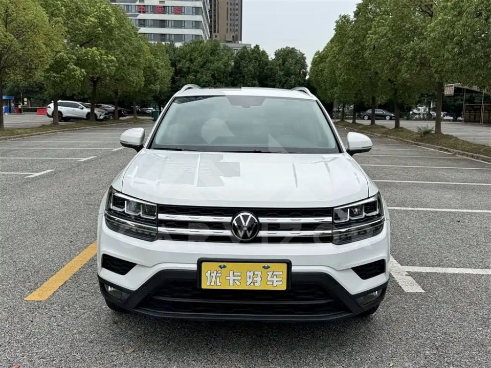 Volkswagen Tharu