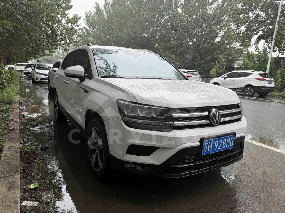 Volkswagen Tharu