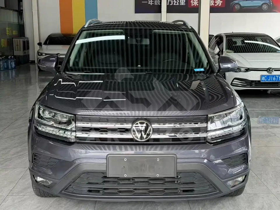 Volkswagen Tharu