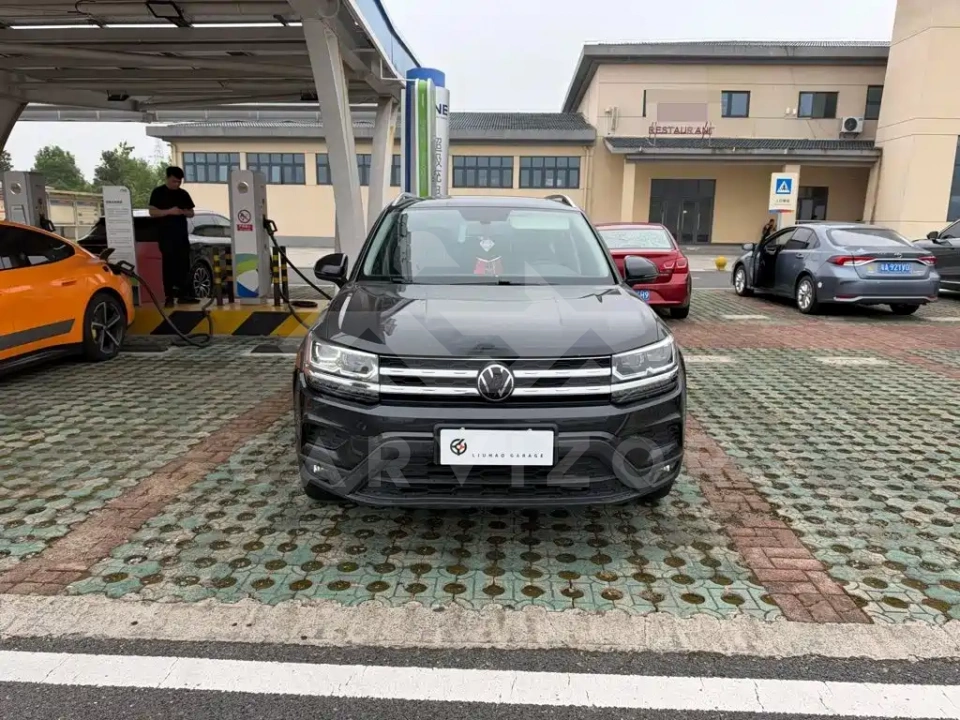 Volkswagen Tharu