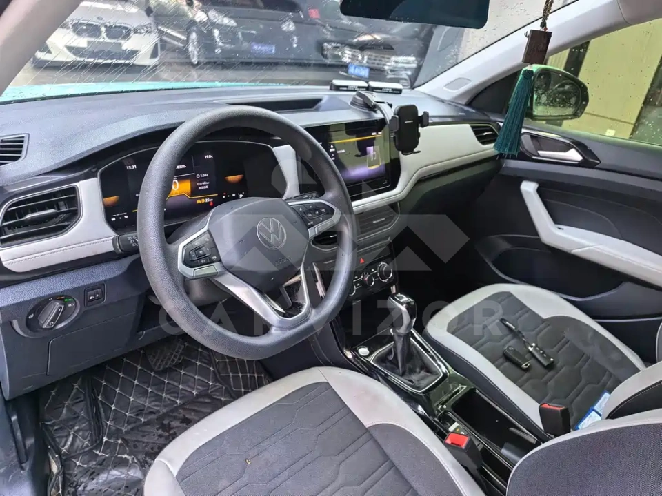 Volkswagen Tharu