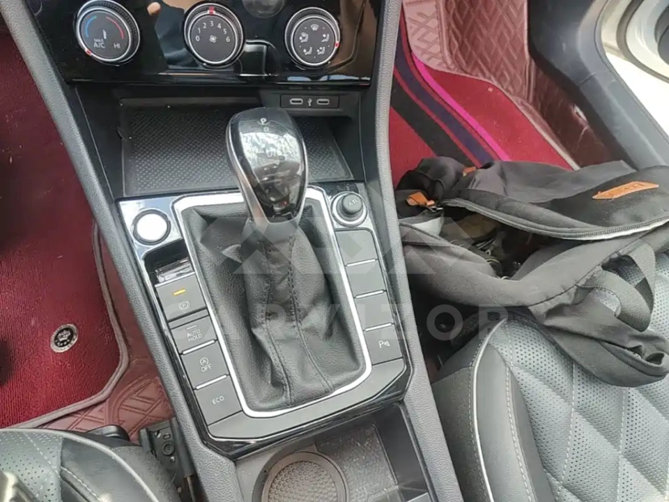 Volkswagen Sagitar