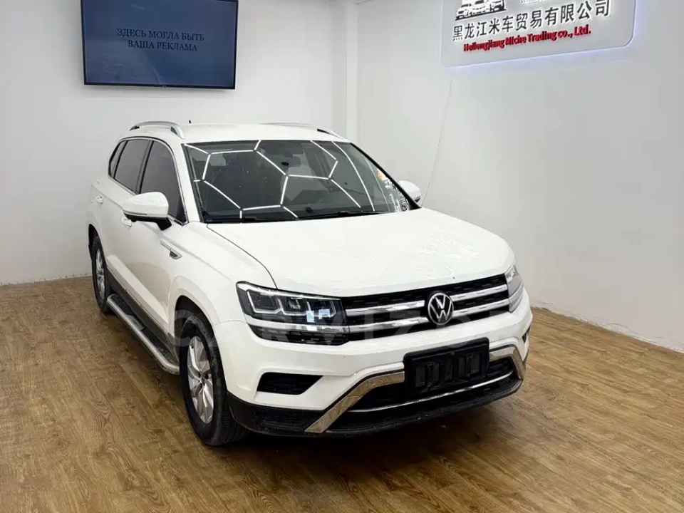 Volkswagen Tharu