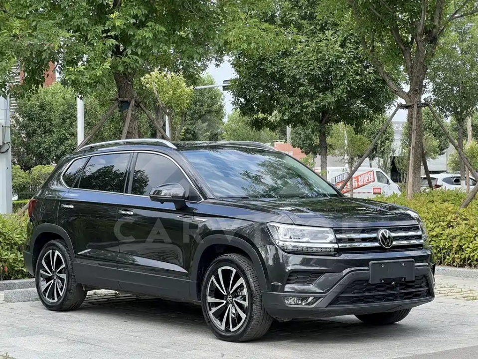Volkswagen Tharu