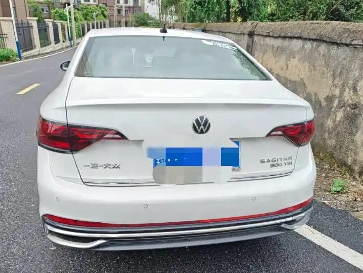 Volkswagen Sagitar