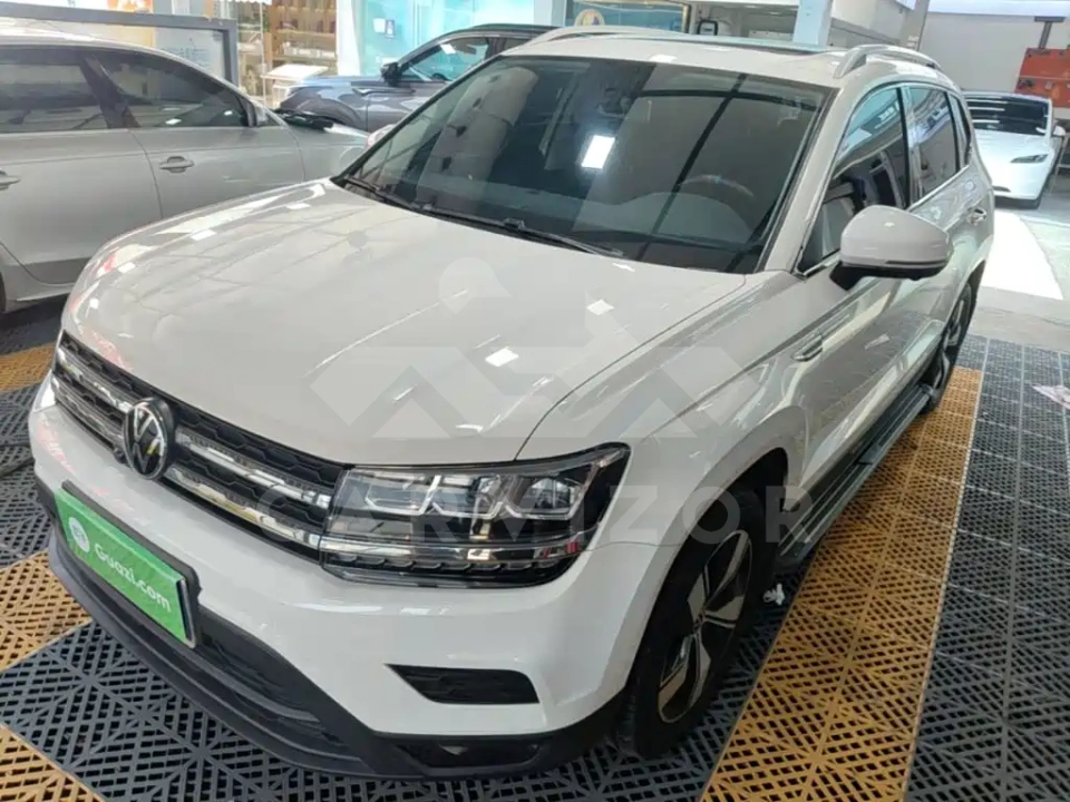 Volkswagen Tharu
