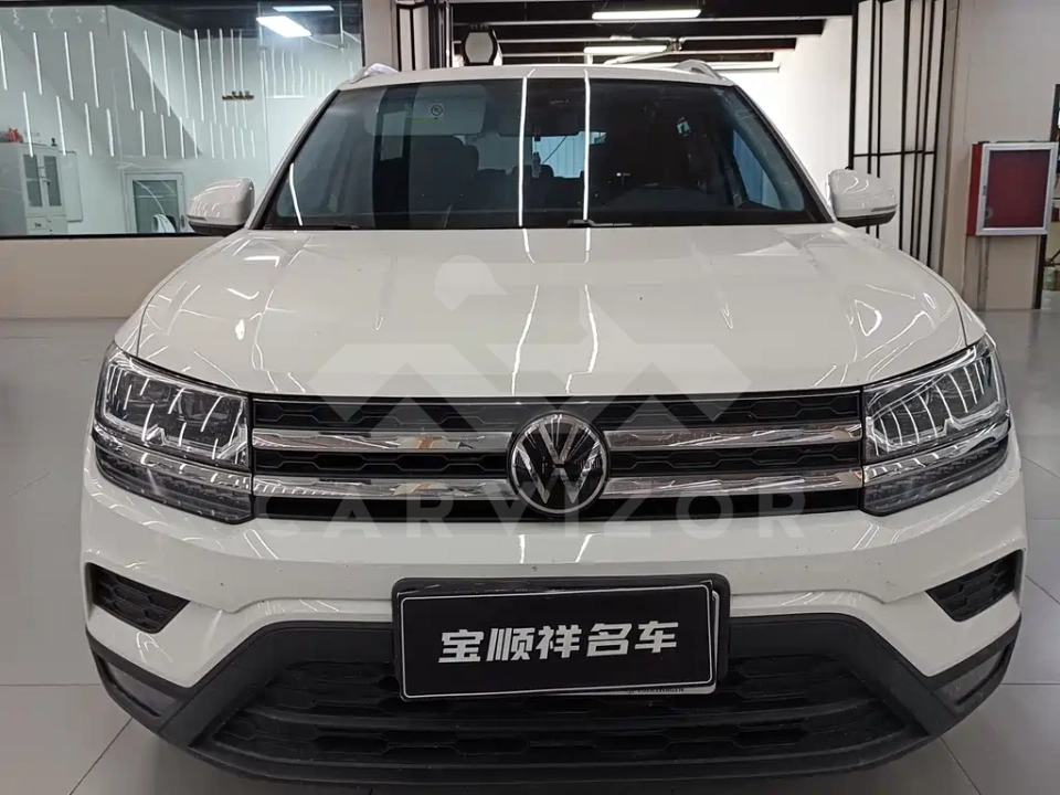 Volkswagen Tharu