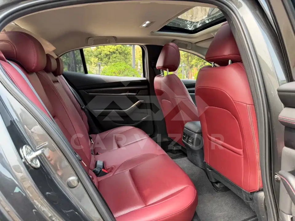 Mazda 3 Axela